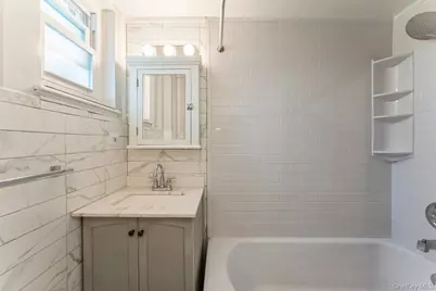 149-32 Union Turnpike #24-A, Briarwood, NY 11435 - Photo 4