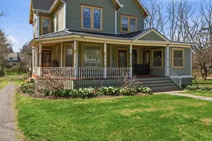 6455 Montgomery St, Rhinebeck, NY 12572 - Photo 2