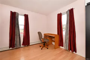 113 Stewart Ave, Hempstead, NY 11550 - Photo 18