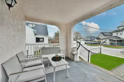 113 Stewart Avenue, Hempstead, NY 11550 - Photo 4