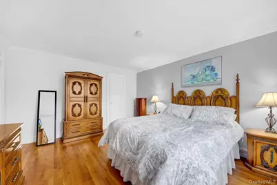 2529 Westervelt Avenue, Bronx, NY 10469 - Photo 12