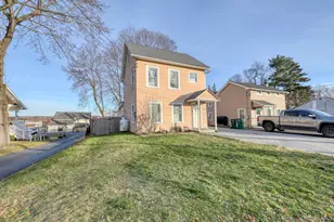 9 West St, Marlboro, NY 12542 - Photo 2