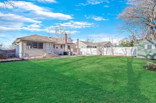 3167 Morgan Dr, Wantagh, NY 11793 - Photo 24