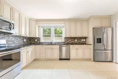 228 Union Avenue, Harrison, NY 10528 - Photo 10