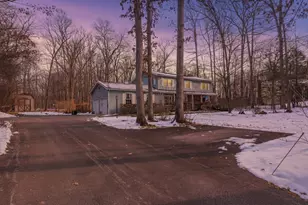 9 Brook Pl, Wappingers Falls, NY 12590 - Photo 2