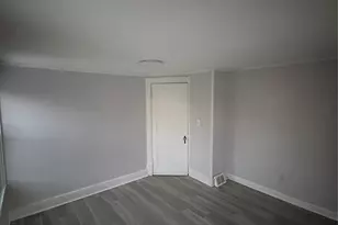 24 Lagrange Ave, Poughkeepsie, NY 12603 - Photo 2