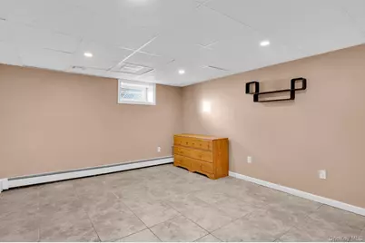 266 Bayview Avenue, Massapequa, NY 11758 - Photo 28