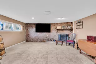 266 Bayview Ave, Massapequa, NY 11758 - Photo 24