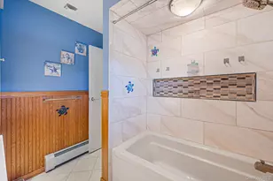 266 Bayview Ave, Massapequa, NY 11758 - Photo 22