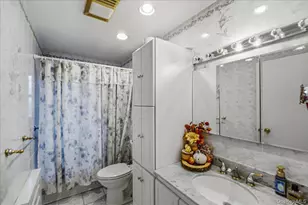 816 Pepperidge Rd, Westbury, NY 11590 - Photo 10