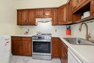 46 Mitchell Ave, Poughkeepsie, NY 12603 - Photo 14