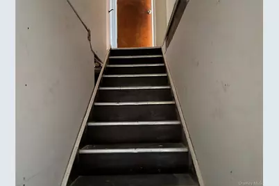 512 Minnieford Avenue, Bronx, NY 10464 - Photo 14