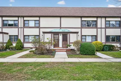 127 Fifteenth Street #E2, Garden City, NY 11530 - Photo 2