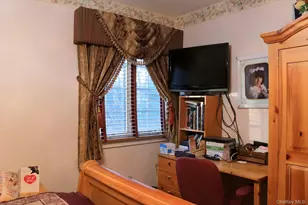 35 Hastings Dr, Ridge, NY 11961 - Photo 22