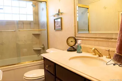 35 Hastings Drive, Ridge, NY 11961 - Photo 20