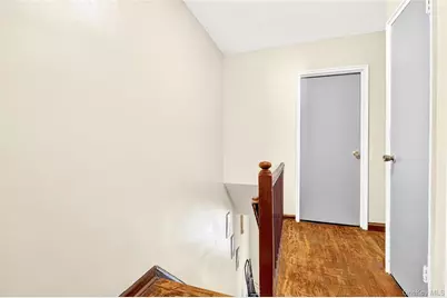 1007 E 215th Street, Bronx, NY 10469 - Photo 22