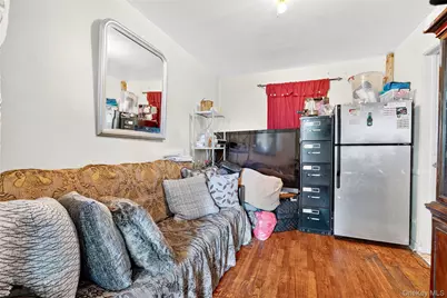 1007 E 215th Street, Bronx, NY 10469 - Photo 16