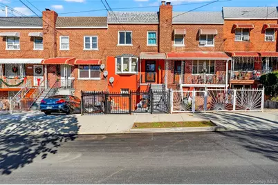 1007 E 215th Street, Bronx, NY 10469 - Photo 1