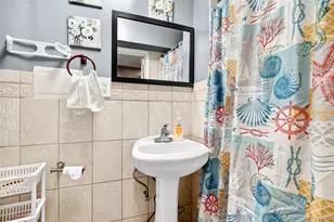 1007 E 215th St, Bronx, NY 10469 - Photo 38