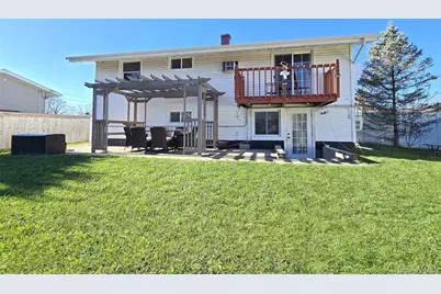 373 Magnolia Drive, Selden, NY 11784 - Photo 22