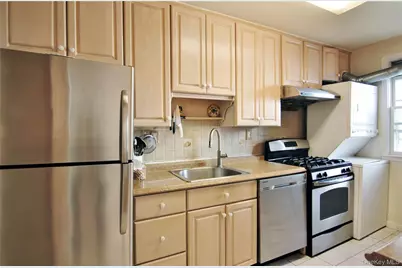 39 Avon Circle #B, Rye Brook, NY 10573 - Photo 8