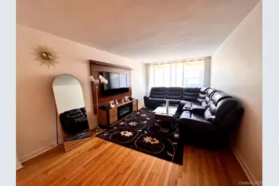 4320 Van Cortlandt Park E #6E, Bronx, NY 10470 - Photo 2