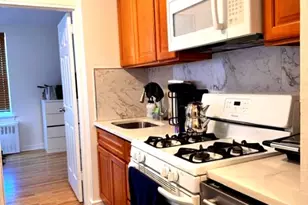 4320 Van Cortlandt Park E, Bronx, NY 10470 - Photo 4