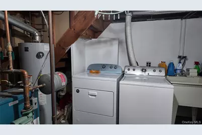 93 Whitman Road, Yonkers, NY 10710 - Photo 28