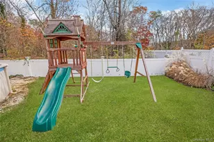 1291 Boston Ave, Bay Shore, NY 11706 - Photo 30