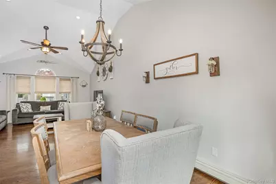 1291 Boston Avenue, Bay Shore, NY 11706 - Photo 12