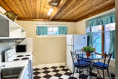 34 Maple St. Maple Street, Islip, NY 11751 - Photo 10