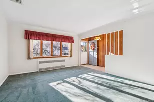 6 Silver Ave, Huntington Station, NY 11746 - Photo 4