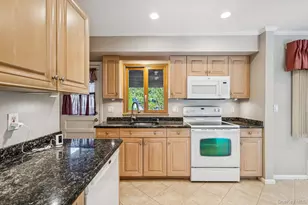 6 Silver Ave, Huntington Station, NY 11746 - Photo 8