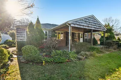 6 Silver Avenue, Huntington Station, NY 11746 - Photo 22