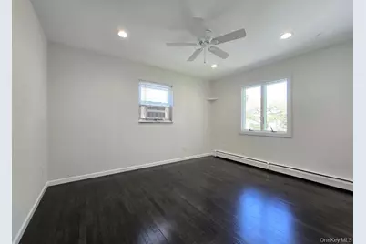 76 Skylark Drive, Holtsville, NY 11742 - Photo 10