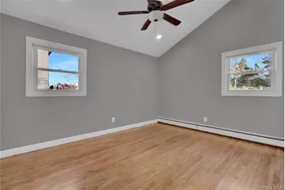 171 School Street, Oyster Bay, NY 11771 - Photo 16