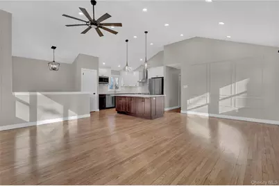 171 School Street, Oyster Bay, NY 11771 - Photo 8