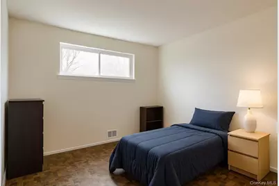 170 Sugarwood Lane, Central Islip, NY 11722 - Photo 12