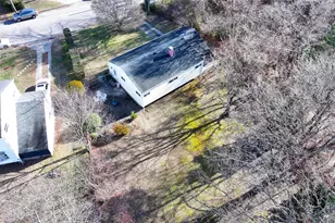 170 Sugarwood Ln, Central Islip, NY 11722 - Photo 20