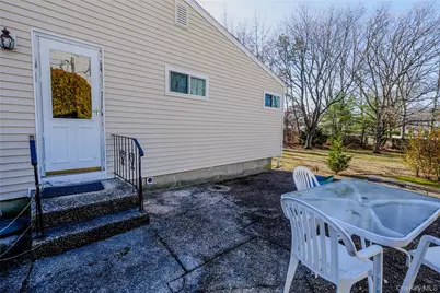 170 Sugarwood Lane, Central Islip, NY 11722 - Photo 16