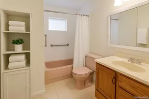 170 Sugarwood Ln, Central Islip, NY 11722 - Photo 14