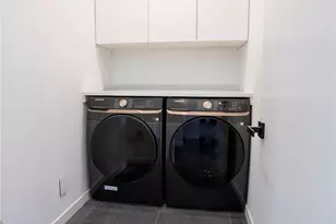 1 Short Ln, Levittown, NY 11756 - Photo 10