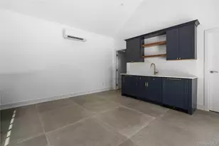 100 Narrow Ln, Southampton, NY 11968 - Photo 34