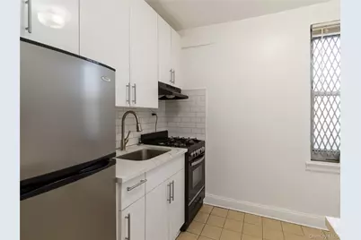 76-10 34th Avenue #1O, Jackson Heights, NY 11372 - Photo 18