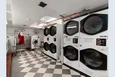 76-10 34th Avenue #1O, Jackson Heights, NY 11372 - Photo 24