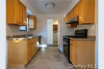 61-36 233rd Street #23, Bayside, NY 11364 - Photo 4