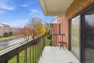 99 S Park Ave, Rockville Centre, NY 11570 - Photo 18