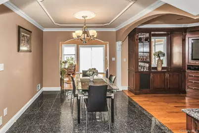 4 Laurette Lane, Freeport, NY 11520 - Photo 12