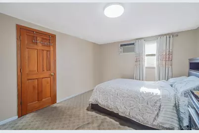 897 Washington Avenue, Westbury, NY 11590 - Photo 24