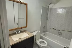 827 Longfellow Ave, Bronx, NY 10474 - Photo 6